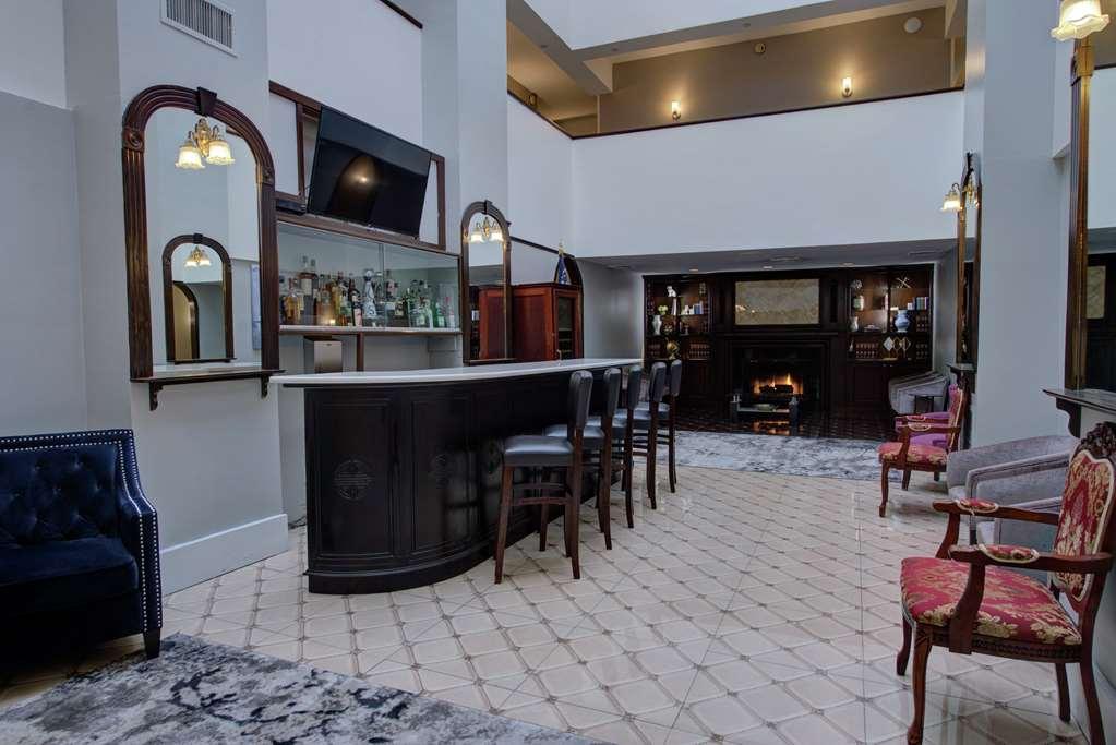 The Roslyn, Tapestry Collection By Hilton Hotell Restaurang bild