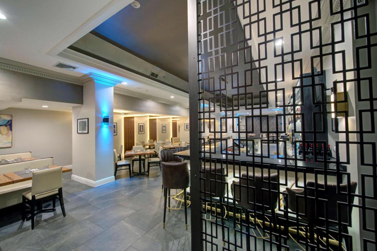 The Roslyn, Tapestry Collection By Hilton Hotell Exteriör bild