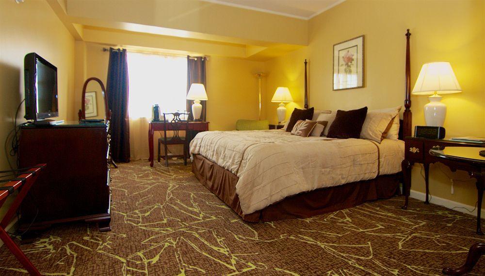 The Roslyn, Tapestry Collection By Hilton Hotell Exteriör bild