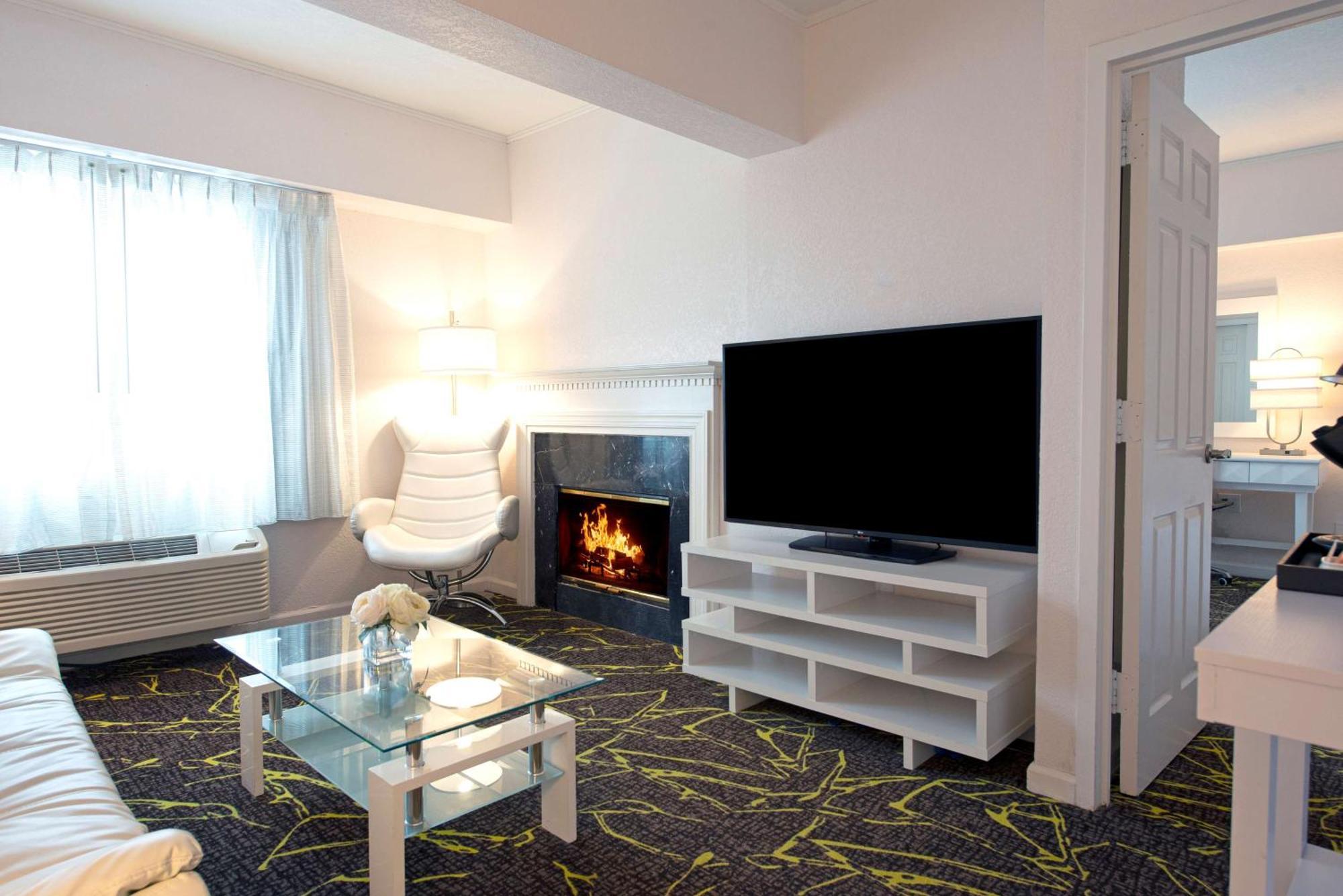 The Roslyn, Tapestry Collection By Hilton Hotell Exteriör bild