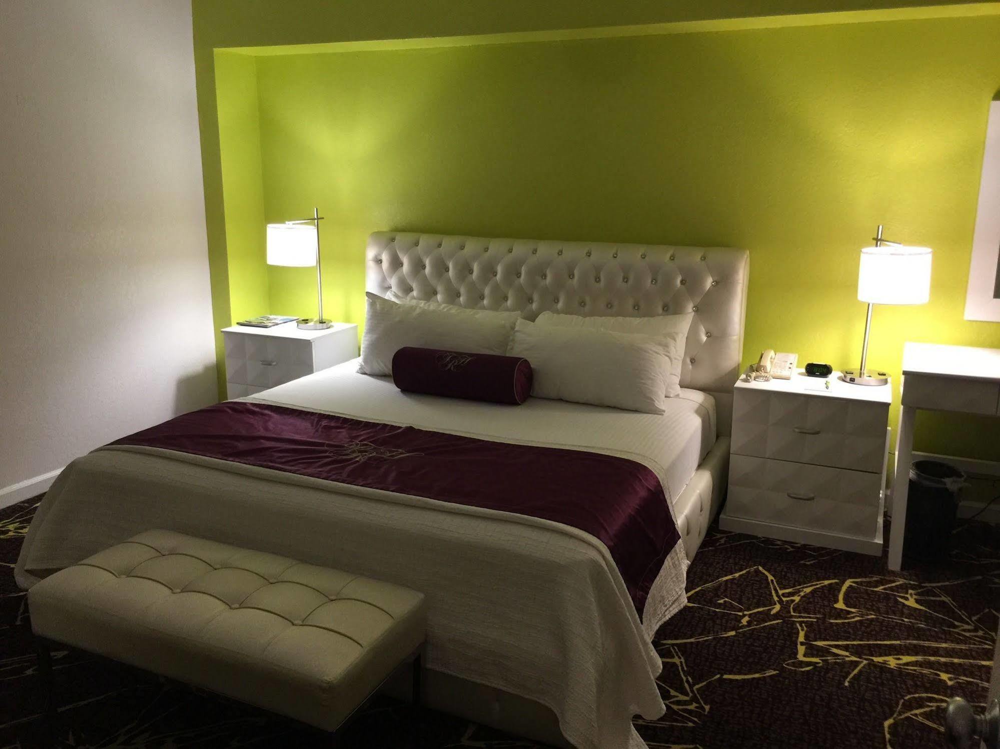 The Roslyn, Tapestry Collection By Hilton Hotell Exteriör bild