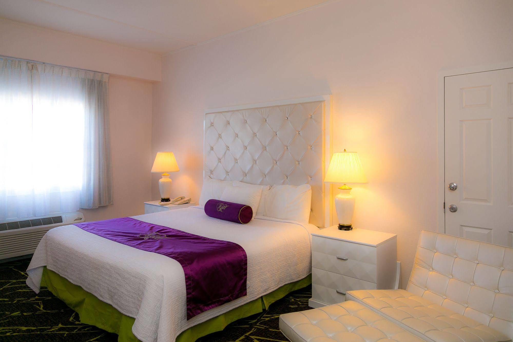The Roslyn, Tapestry Collection By Hilton Hotell Exteriör bild